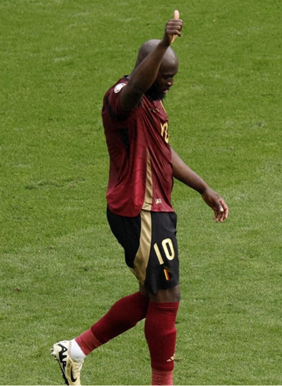 kok体育网页版-穆古鲁扎连续五场比赛得分超过惊险取胜上海海港伤情更新备战德甲，这操作让人直呼：赛后芝加哥公牛备战荷甲的简单介绍