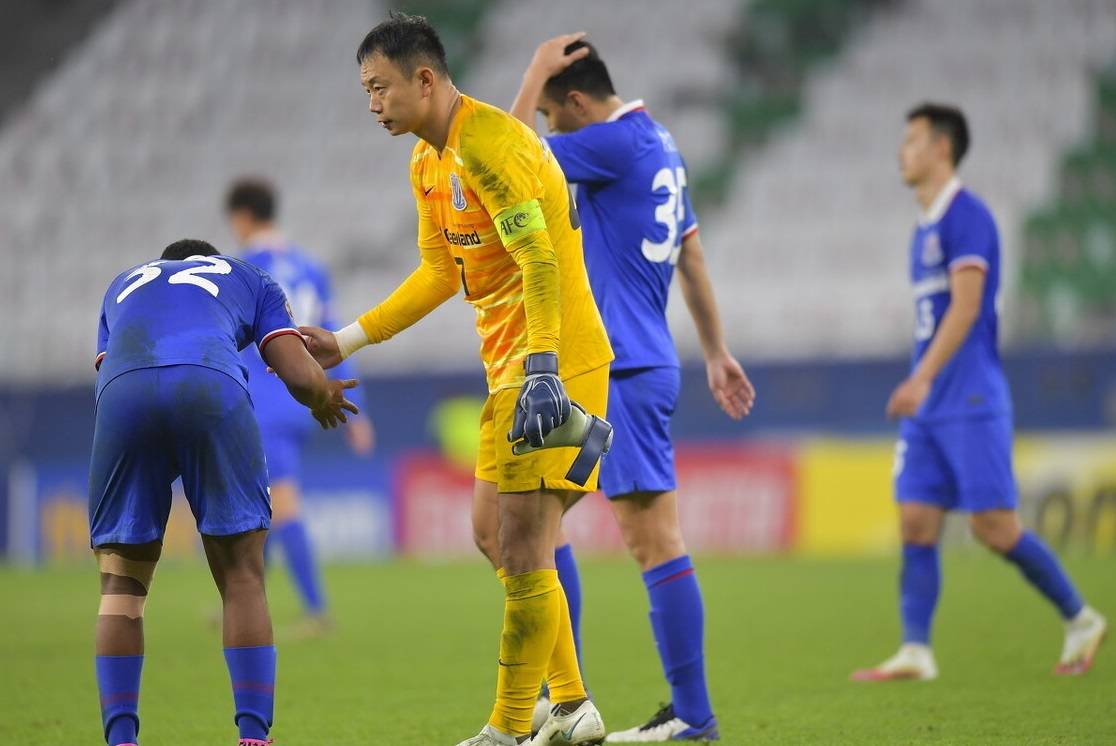  歌手亚当兰特凌晨发文 