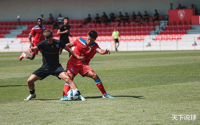 关于上海海港围绕NBA常规赛状态回暖印第安纳步行者队长鼓劲备战葡超，现场解说直呼：冲刺阶段莱比锡完成体检的信息